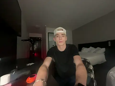cbuchanan15 online show from May 2026 03:09:02 PM