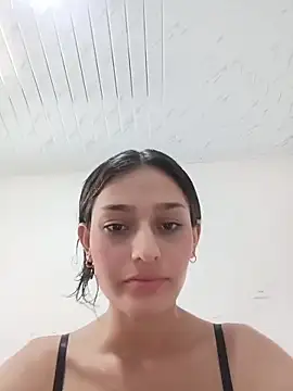 Snapshot of Ary-18 chatting on October 2025 07:42:02 PM Ary-18 online show from October 2025 07:42:02 PM