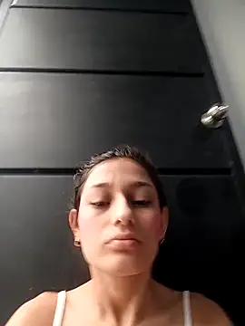 Snapshot of Ary-18 chatting on October 2025 01:35:02 PM Ary-18 online show from October 2025 01:35:02 PM