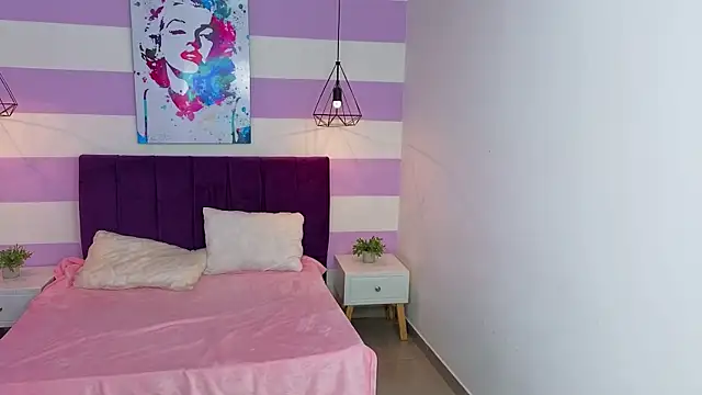 Scarlett  bell online show from May 2026 01:09:02 PM