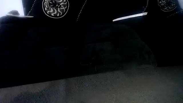 Snapshot of Niquitasparkles chatting on December 2025 10:36:01 PM Niquitasparkles online show from December 2025 10:36:01 PM