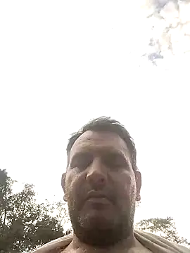 Snapshot of RogueTraveler chatting on February 2025 09:26:02 PM RogueTraveler online show from February 2025 09:26:02 PM