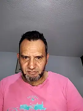 Snapshot of RogueTraveler chatting on October 2025 03:14:02 AM RogueTraveler online show from October 2025 03:14:02 AM