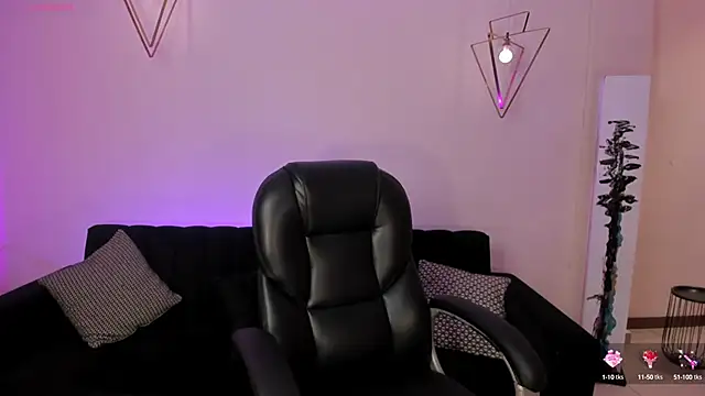 AmberFarrell online show from October 2025 07:47:02 PM