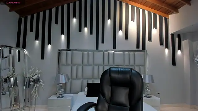 AmberFarrell online show from May 2026 08:06:02 PM