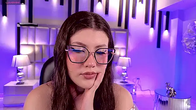 AmberFarrell online show from May 2026 05:53:02 PM