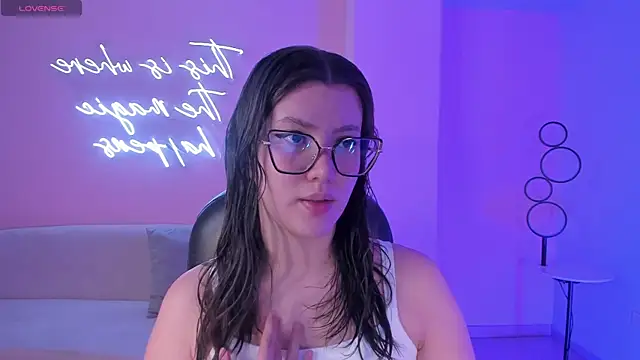 AmberFarrell online show from June 2026 08:11:02 PM