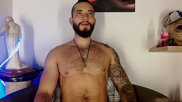 Morgann jones online show from June 2026 03:33:01 PM