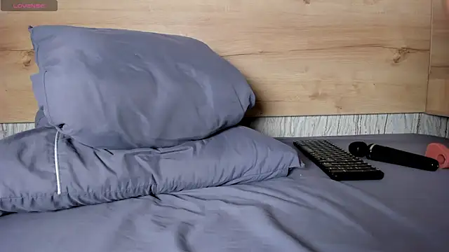 shysweets online show from January 2026 12:42:01 PM