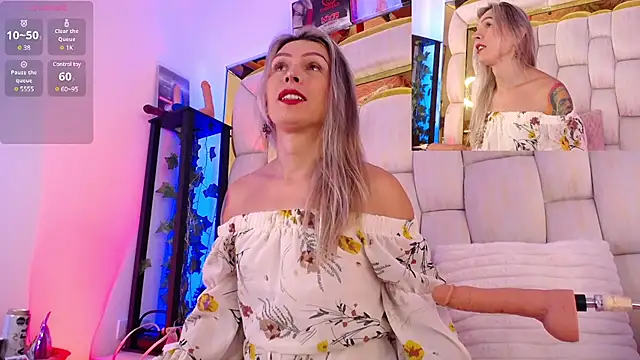 Snapshot of Princess_Helena chatting on January 2025 01:51:02 AM Princess Helena online show from January 2025 01:51:02 AM