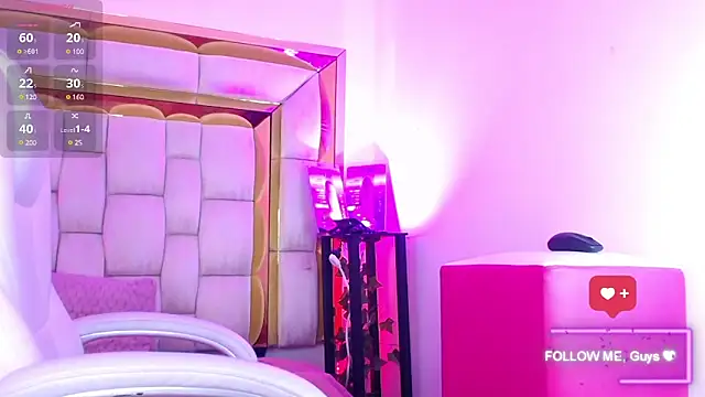 Snapshot of Princess_Helena chatting on February 2025 05:20:02 AM Princess Helena online show from February 2025 05:20:02 AM