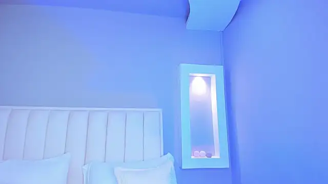 HannaPaola online show from November 2025 10:32:02 PM