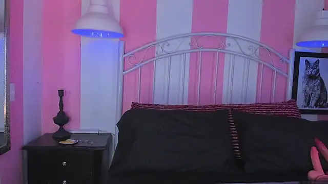 Liah Grey8 online show from October 2025 09:24:01 PM