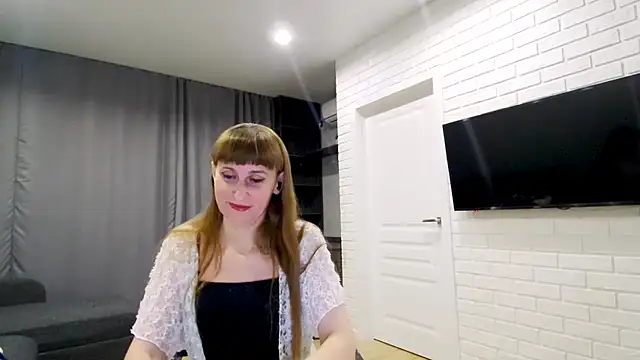 Daniella Lorente online show from November 2025 09:04:01 PM