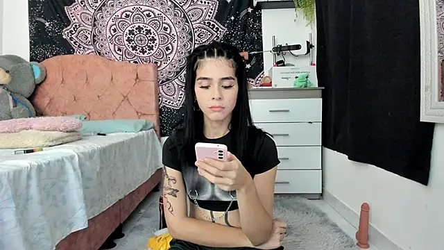 Snapshot of jade_dakota__ chatting on March 2025 01:11:02 AM jade dakota online show from March 2025 01:11:02 AM