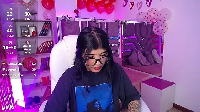 AliceWalker 11 online show from February 2025 12:26:01 AM