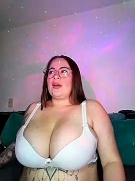 soofy   online show from May 2026 04:42:02 AM