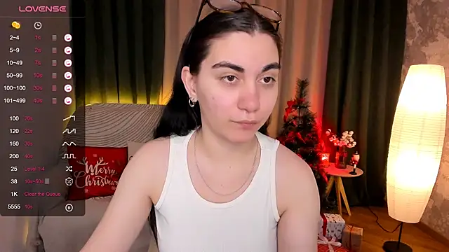 Snapshot of hannacheekss_ chatting on December 2024 02:01:01 AM hannacheekss online show from December 2024 02:01:01 AM