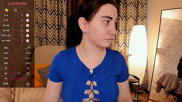 Snapshot of hannacheekss_ chatting on February 2025 08:40:02 AM hannacheekss online show from February 2025 08:40:02 AM