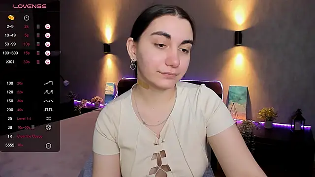 Snapshot of hannacheekss_ chatting on February 2025 08:20:01 AM hannacheekss online show from February 2025 08:20:01 AM