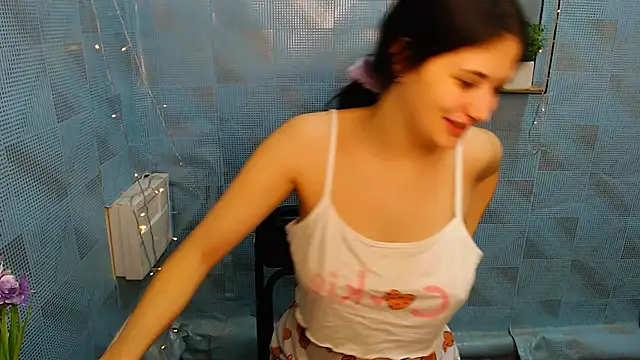 AliceSexyyy  online show from December 2024 02:09:01 AM