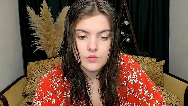 Snapshot of showmeparadise chatting on February 2025 03:05:02 PM showmeparadise online show from February 2025 03:05:02 PM