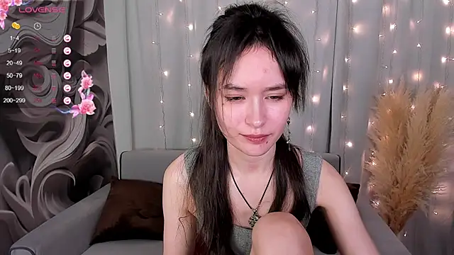 Snapshot of Emily_Strikeee chatting on January 2025 12:31:01 PM Emily Strikeee online show from January 2025 12:31:01 PM