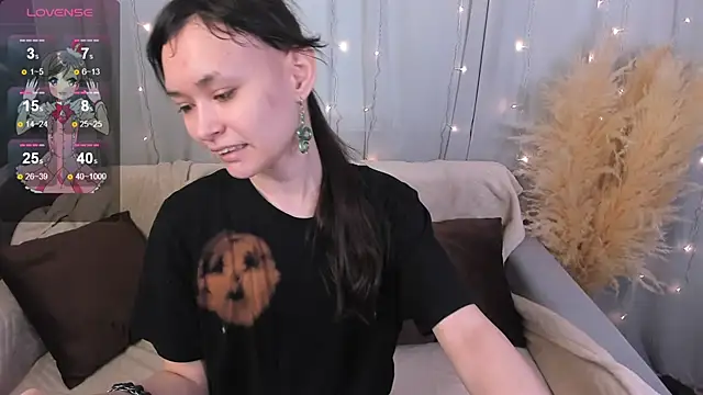 Snapshot of Emily_Strikeee chatting on January 2025 09:50:02 AM Emily Strikeee online show from January 2025 09:50:02 AM