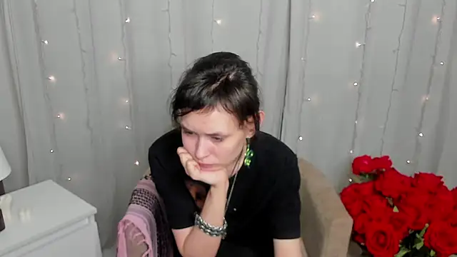 Snapshot of Emily_Strikeee chatting on February 2025 10:55:01 AM Emily Strikeee online show from February 2025 10:55:01 AM