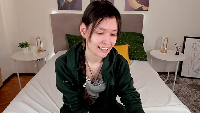 Snapshot of Emily_Strikeee chatting on March 2025 02:35:02 AM Emily Strikeee online show from March 2025 02:35:02 AM