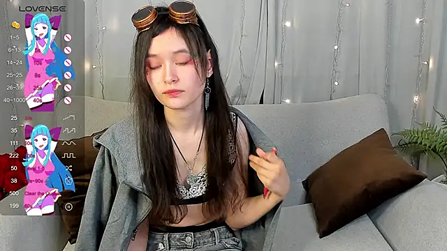 Snapshot of Emily_Strikeee chatting on March 2025 12:25:01 PM Emily Strikeee online show from March 2025 12:25:01 PM