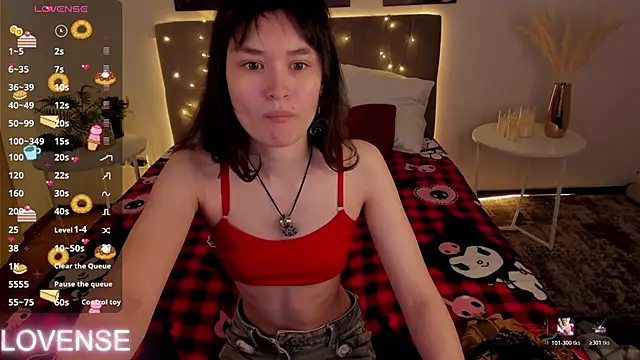 Emily Strikeee online show from April 2026 01:34:02 AM