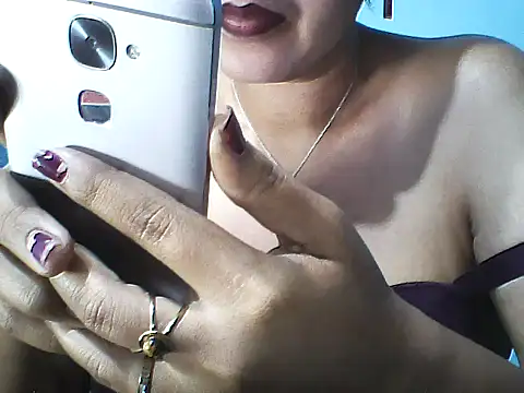 layanah12 online show from February 2025 06:26:01 PM