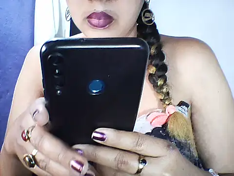 layanah12 online show from October 2025 05:39:02 AM