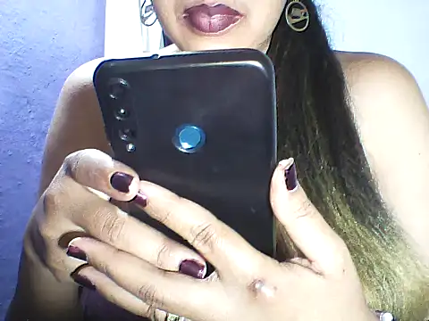 layanah12 online show from October 2025 06:42:02 PM