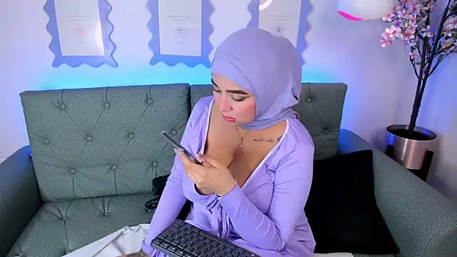Snapshot of kithana_jazmin chatting on March 2025 02:16:01 AM kithana jazmin online show from March 2025 02:16:01 AM