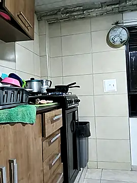 Tefannyy  online show from February 2026 10:11:02 AM