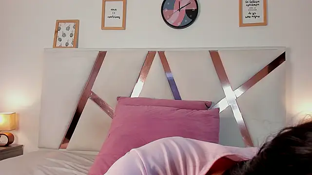 ChanelAdamss  online show from February 2025 10:43:02 PM