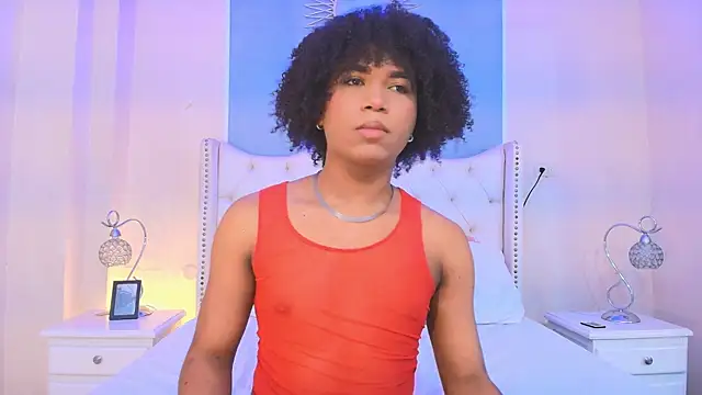 Ambar Collingg online show from October 2025 02:04:02 PM