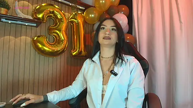 Snapshot of ArkaBella chatting on October 2025 08:51:02 PM ArkaBella online show from October 2025 08:51:02 PM