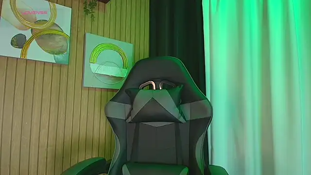 Snapshot of ArkaBella chatting on November 2025 07:03:01 PM ArkaBella online show from November 2025 07:03:01 PM