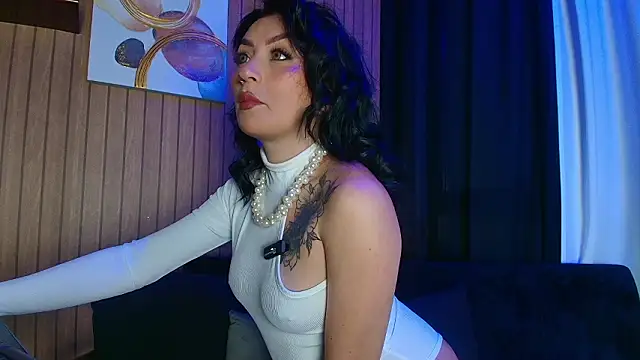 Snapshot of ArkaBella chatting on February 2026 08:25:02 PM ArkaBella online show from February 2026 08:25:02 PM