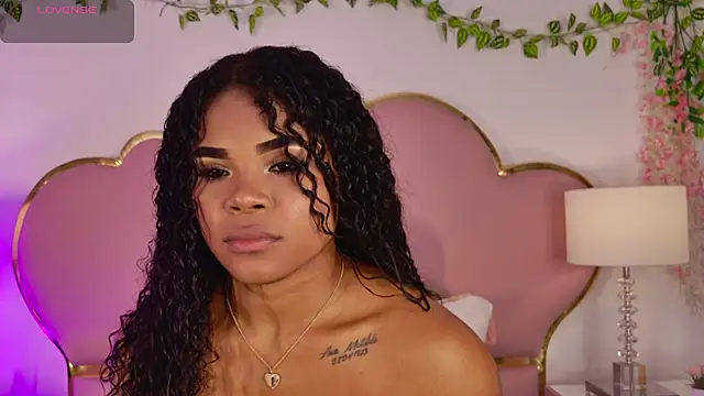 NahiaraReina online show from June 2026 01:49:01 PM