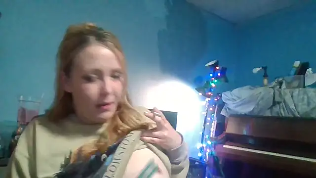 Snapshot of rosequartz chatting on November 2025 08:47:01 AM rosequartz online show from November 2025 08:47:01 AM