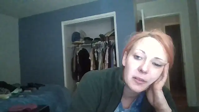 Snapshot of rosequartz chatting on February 2026 06:17:01 AM rosequartz online show from February 2026 06:17:01 AM