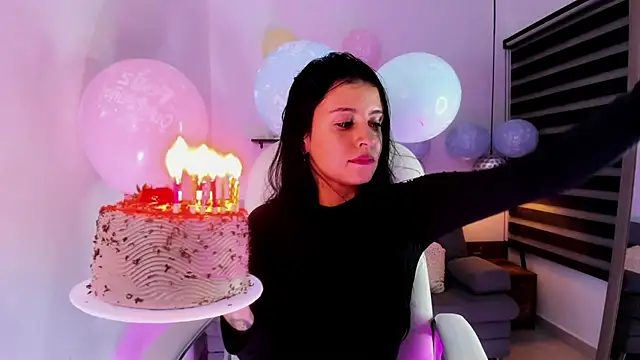 yenny garcia online show from October 2025 06:05:02 PM