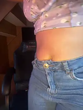 Bellahcha online show from May 2026 12:11:01 PM