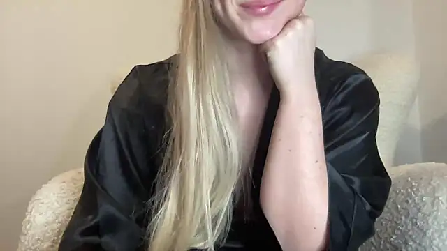 Snapshot of YourGreekAnna chatting on January 2025 09:46:01 PM YourGreekAnna online show from January 2025 09:46:01 PM