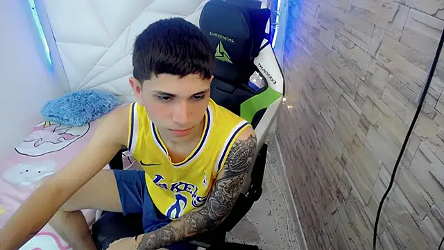 Snapshot of Brayan_lopezz chatting on January 2025 01:24:01 PM Brayan lopezz online show from January 2025 01:24:01 PM