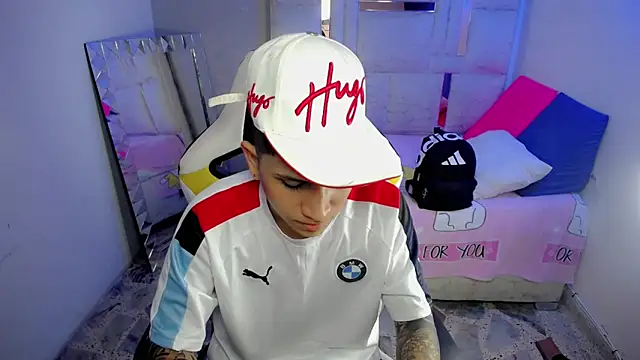 Snapshot of Brayan_lopezz chatting on December 2025 02:12:02 PM Brayan lopezz online show from December 2025 02:12:02 PM